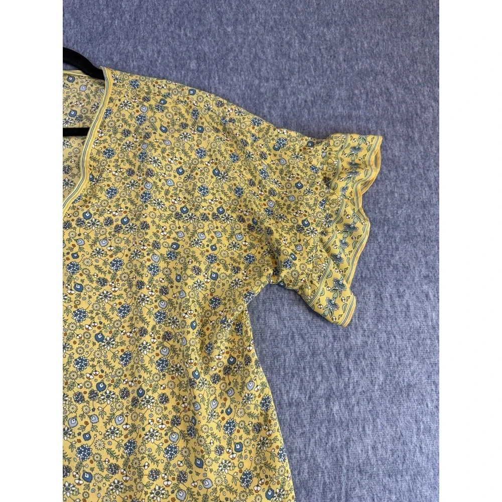 Max Studio Yellow Floral‎ Tie Front Top Medium Short Sleeve Cropped Boho Blouse